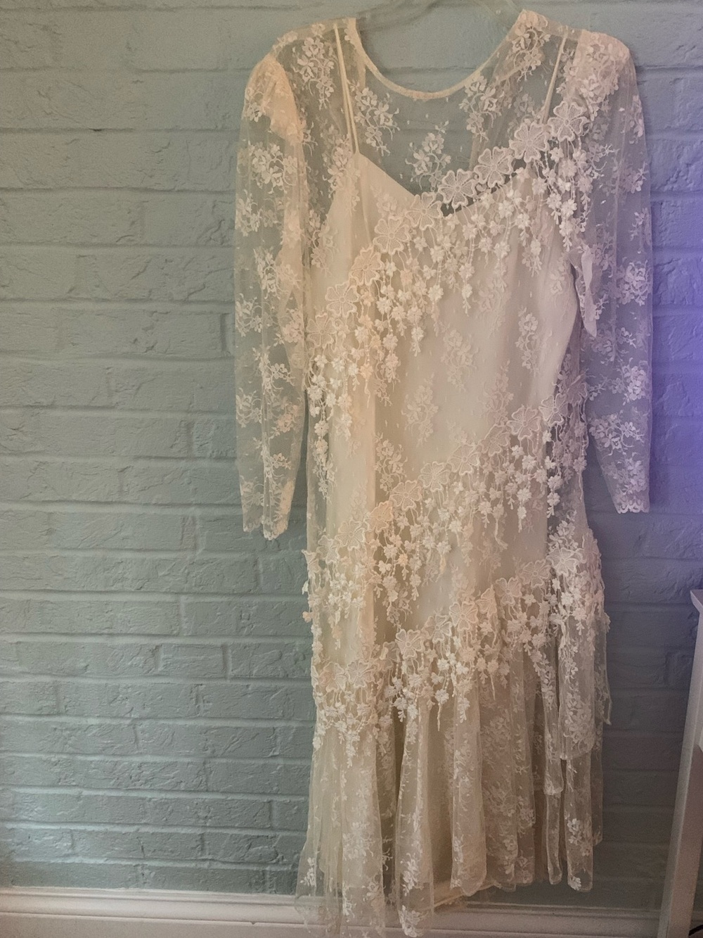 Vintage Ivory Floral Lace Long Sleeve Dress